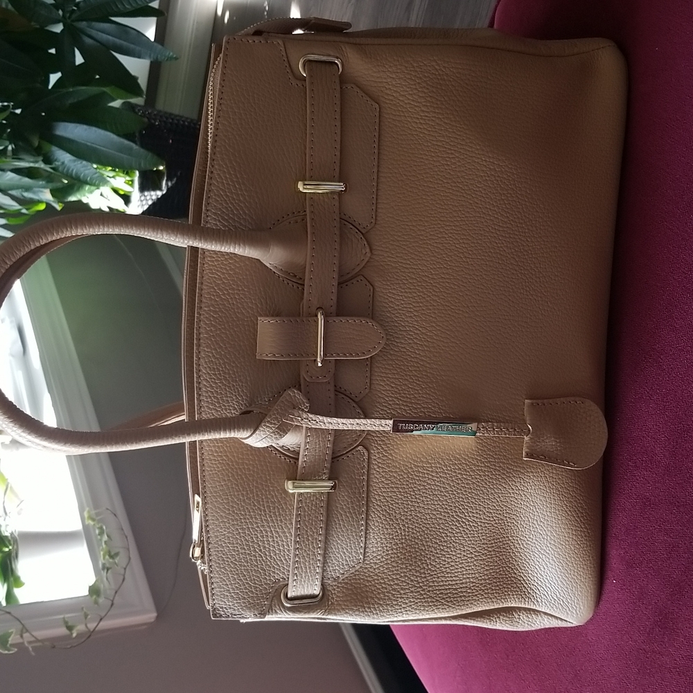 NWT Tuscany Leather Champagne Handbag